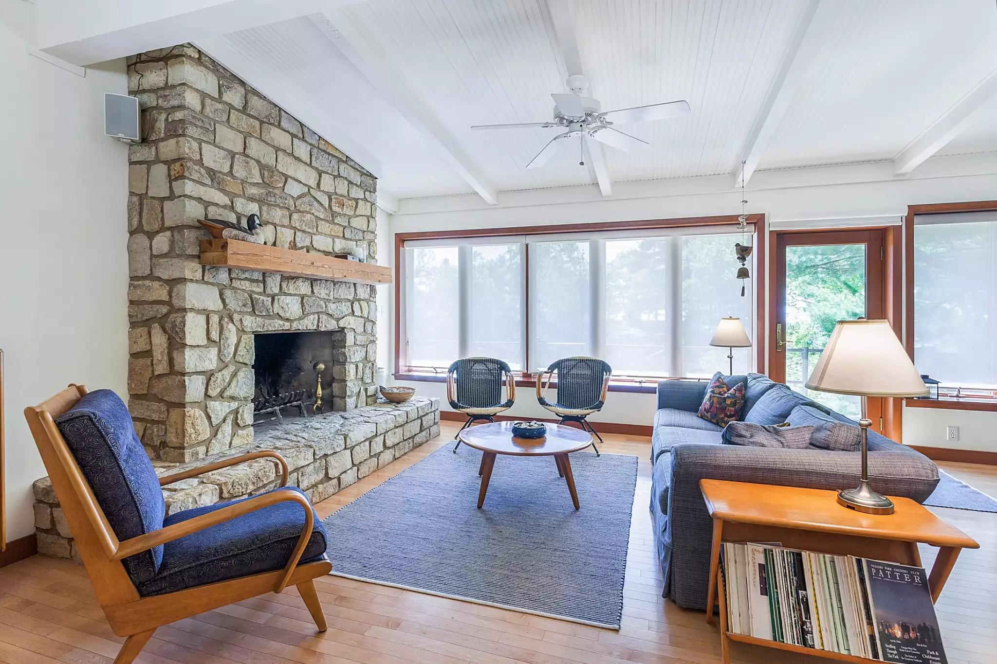 Sitterly Cottage, Palisades Park, MI Covert