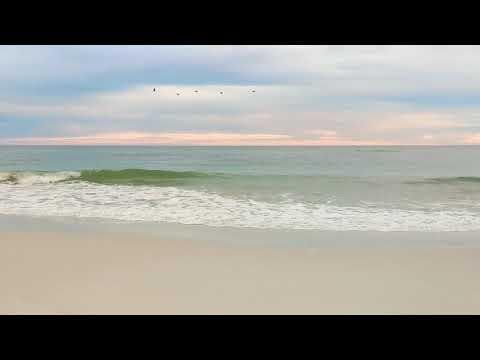 Evenings at Tiki House Pensacola Beach