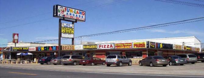 FUNLAND ARCADE & SNACK BAR