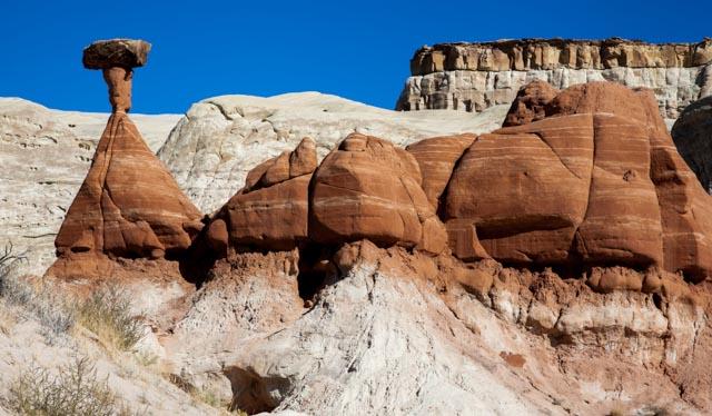 Fun, Interesting, Easy Hike. The Toadstools. Southern Utah