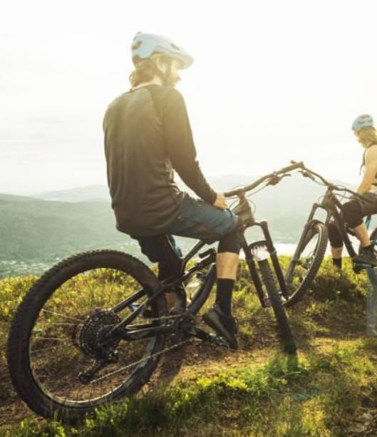 There are two marked MTB routes on the Sallandse Heuvelrug. (un) paved paths through heath land and forests with challenging height differences.